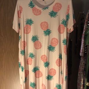 Pineapple printed T-shirt dress